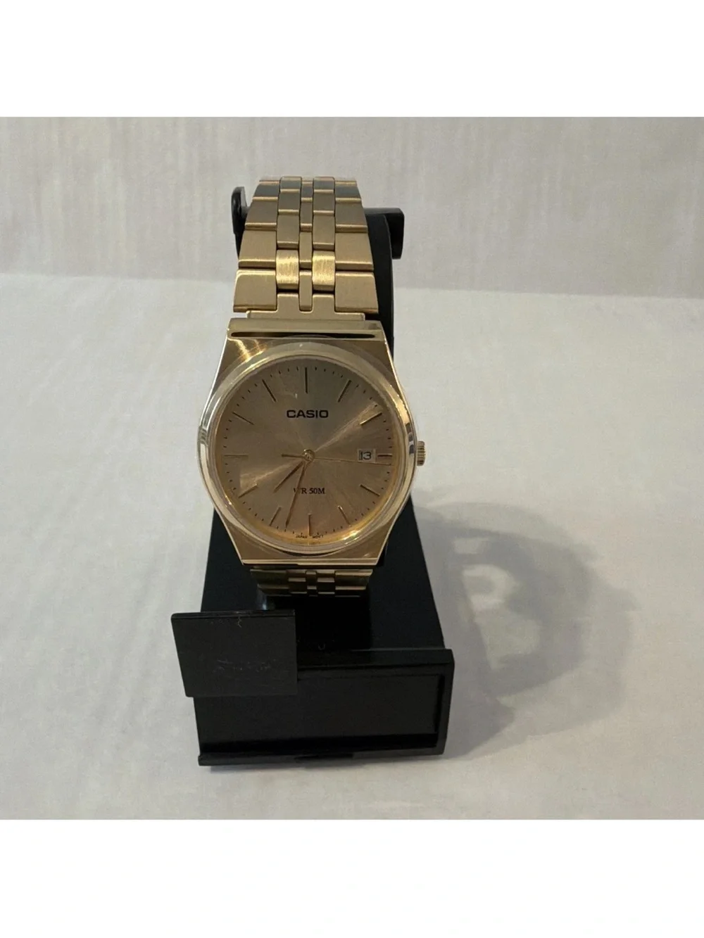 Casio Gold Men's Analog Bracelet Watch